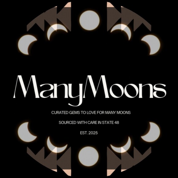 manymoonsaz